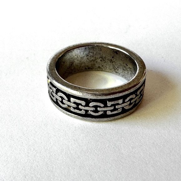 Set of 2 Rings, Size 6 1/2, Vintage Stacking Rings, Silver, Black - Picture 11 of 13